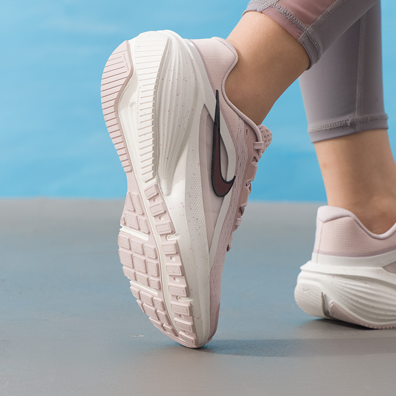 나이키 여성용 신발, 정품, 가벼운 무게, 도로용 러닝 - Lightweight Road Running Shoes 리뷰 및 가격